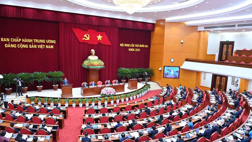 Thông cáo báo chí về ngày làm việc thứ nhất Hội nghị Trung ương 12 khoá XIII