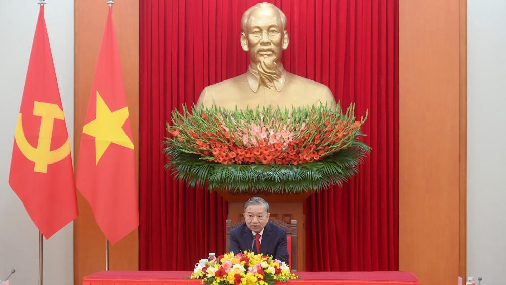 Tổng Bí thư Tập Cận Bình điện đàm với Tổng Bí thư Tô Lâm
